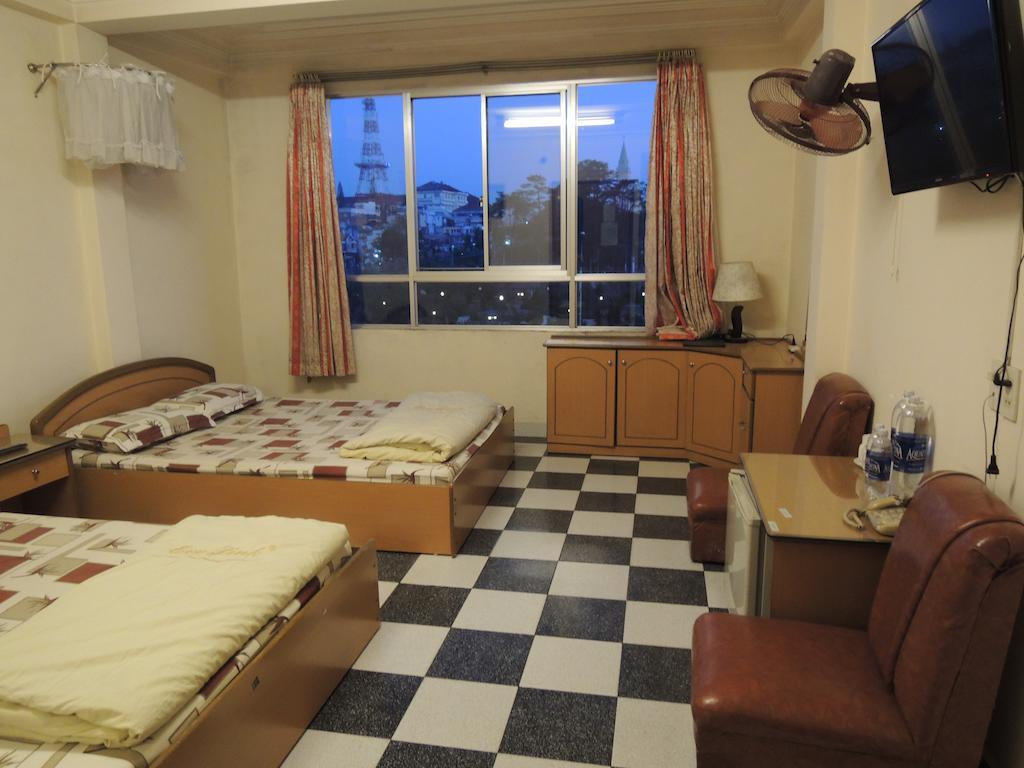Minh Chau 2 Hotel Da Lat Quarto foto